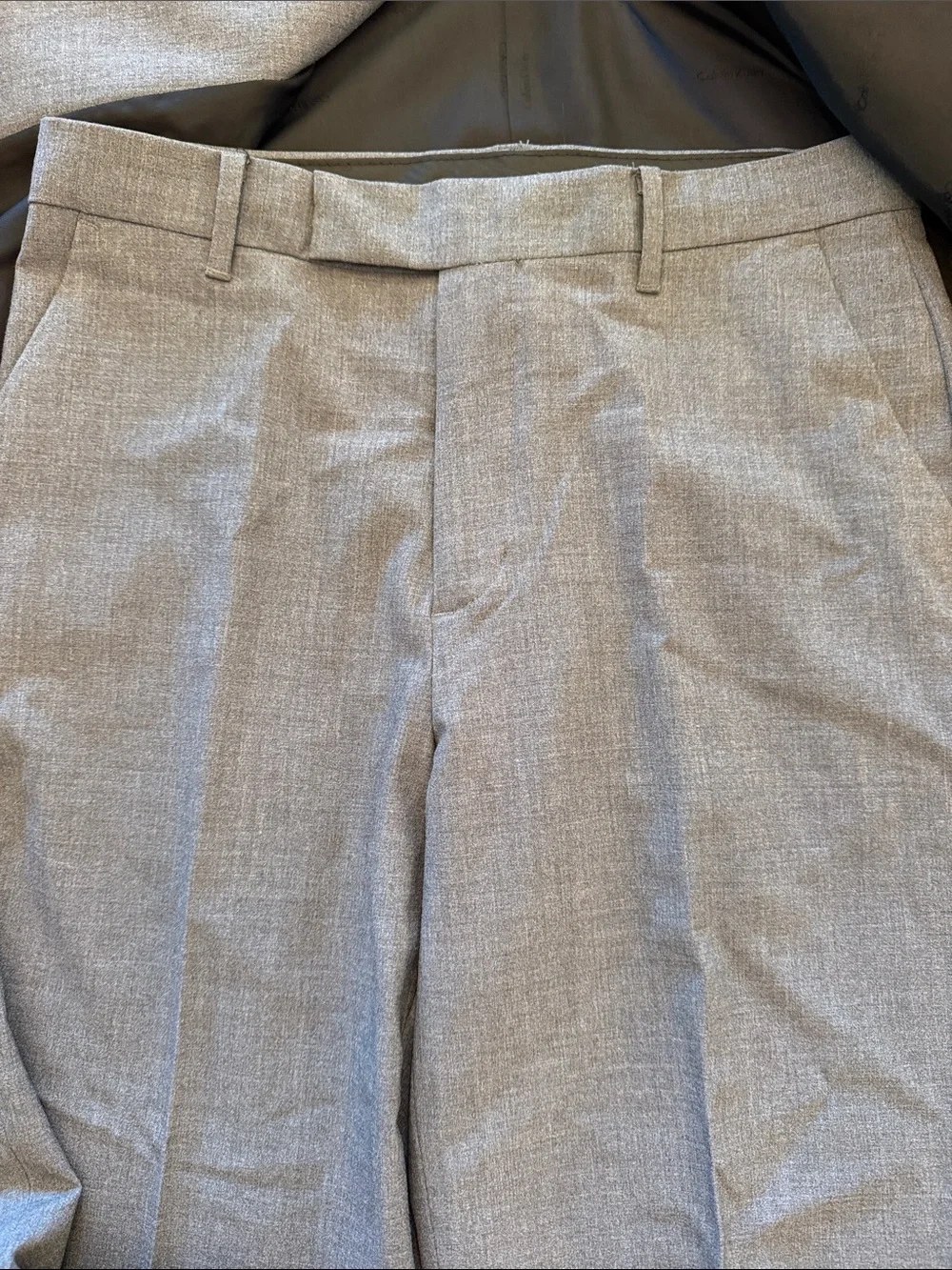 Calvin Klein Boys Gray Slim Fit Infinite Stretch 2-Pc Suit Size 18 Excellent Con